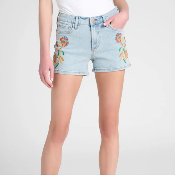 AVA MID RISE EMBROIDERY SHORTS TULLAMORE - Picture 1 of 6